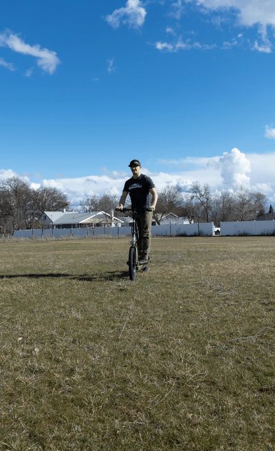 BAKCOU Badger Electric Scooter With Disc Brakes